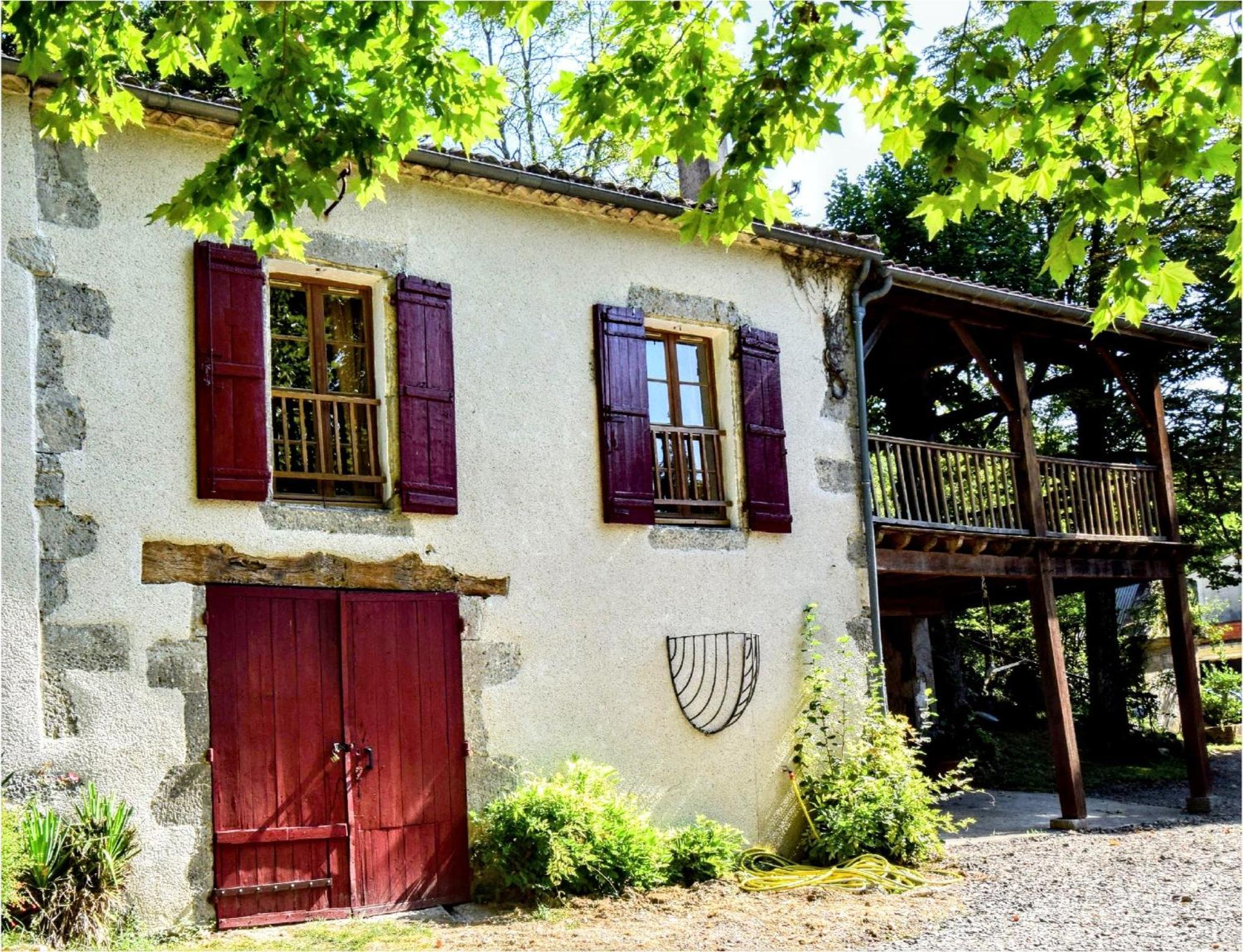 Le Nid - Maison Dans Les Bois Avec Cheminee Et Vue Villa Port-Sainte-Marie Luaran gambar