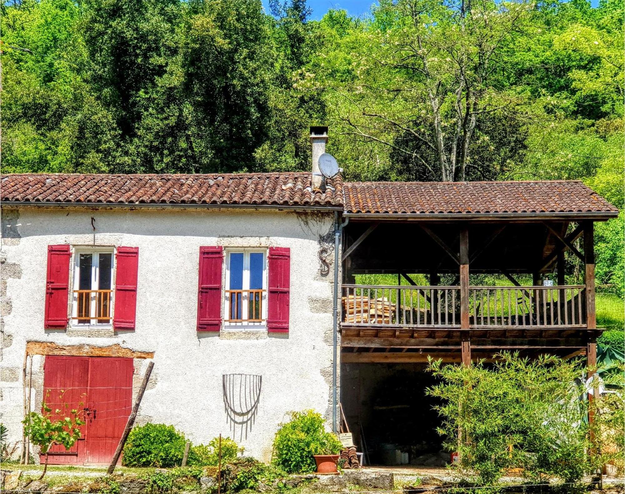 Le Nid - Maison Dans Les Bois Avec Cheminee Et Vue Villa Port-Sainte-Marie Luaran gambar